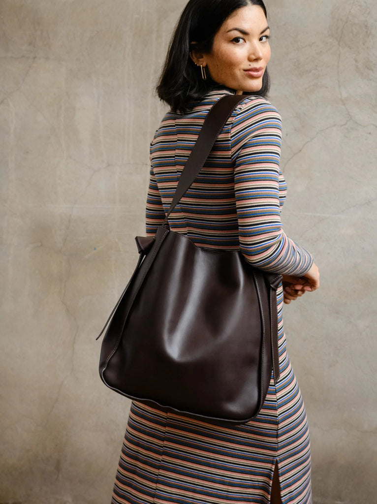 addison knotted tote: chocolate brown