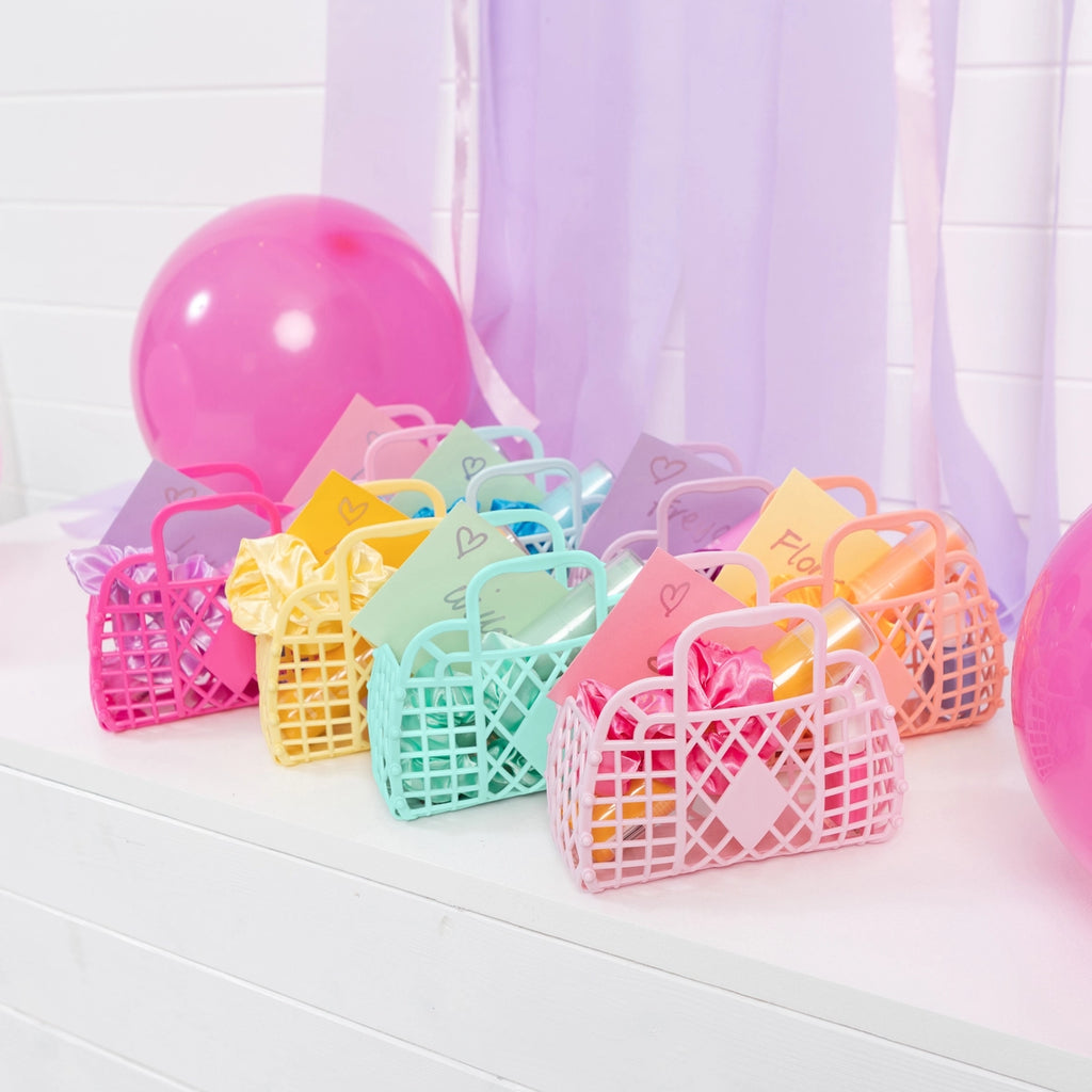 Retro Basket - Mini in Bubblegum Pink