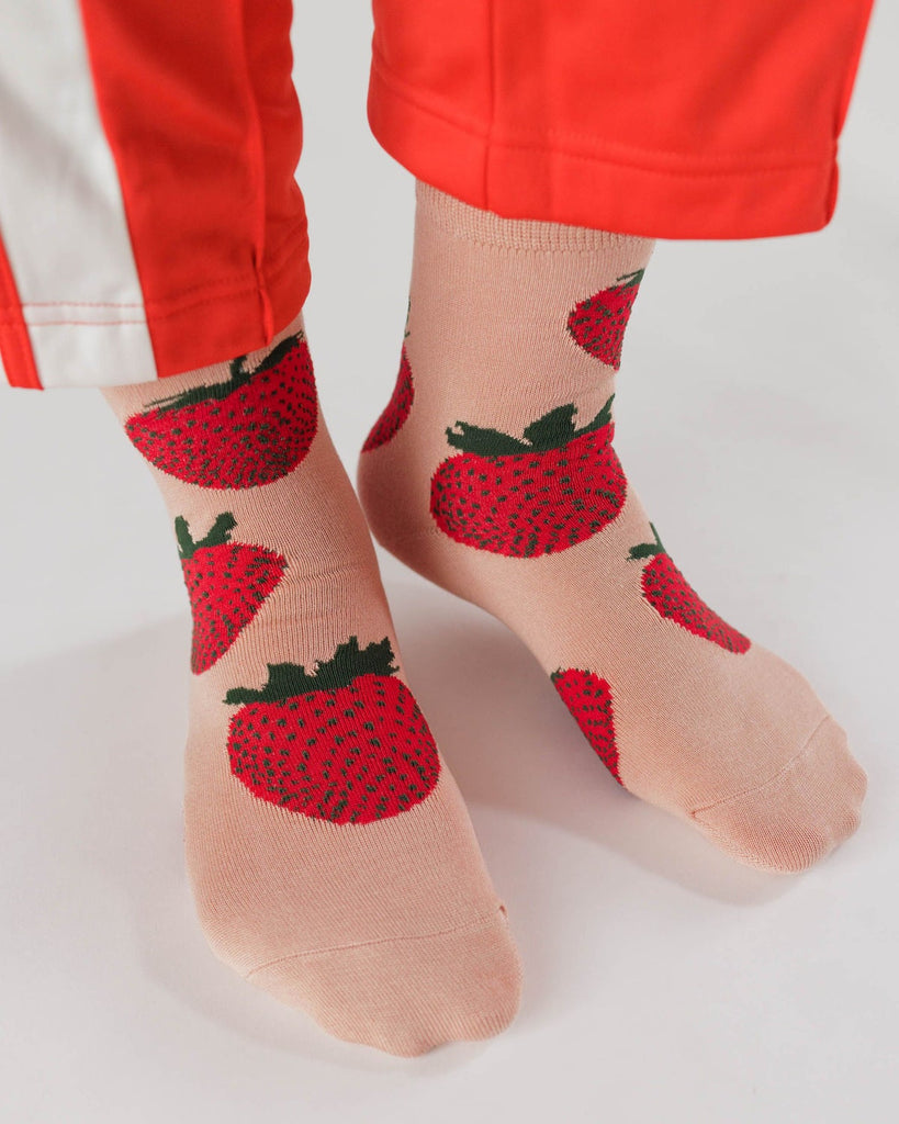 crew socks - strawberry